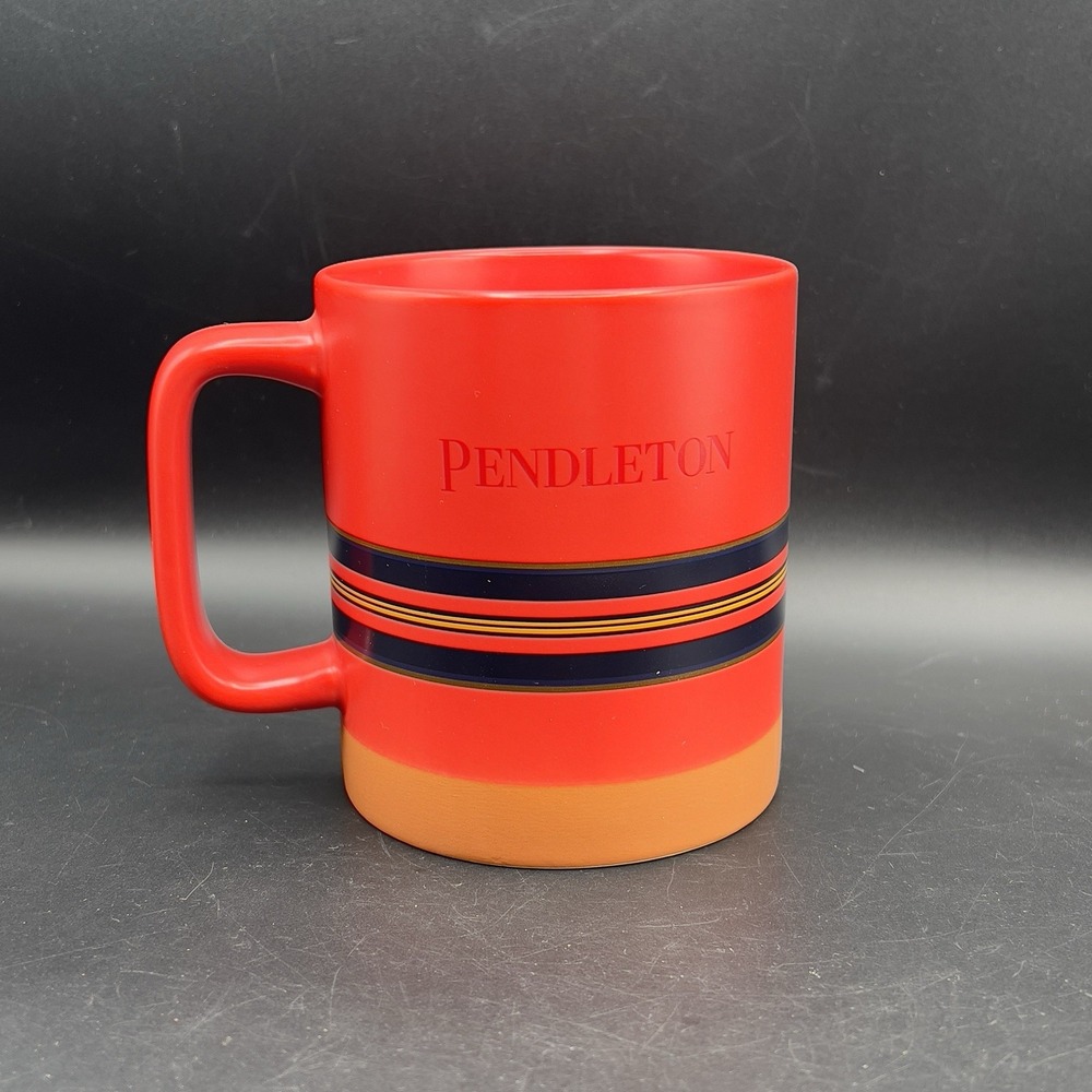 Pendleton Stoneware Mug 18 oz Woolen Mills Red Navy Yellow Stripes Brown‎ Base